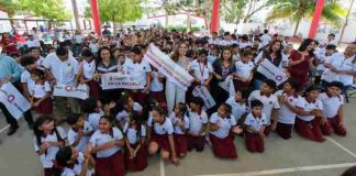 Más de 300 estudiantes de Chetumal estrenan domo escolar